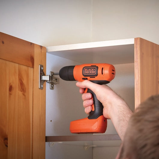 Black&Decker (BDCD8K-QW) 7.2V Ultra Compact Lithium-ion Drill in Kitbox