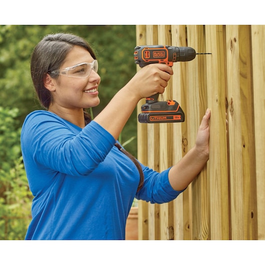 Black&Decker (BDCDC18-XK) 18V Drill Driver + 200mA charger +1 batt