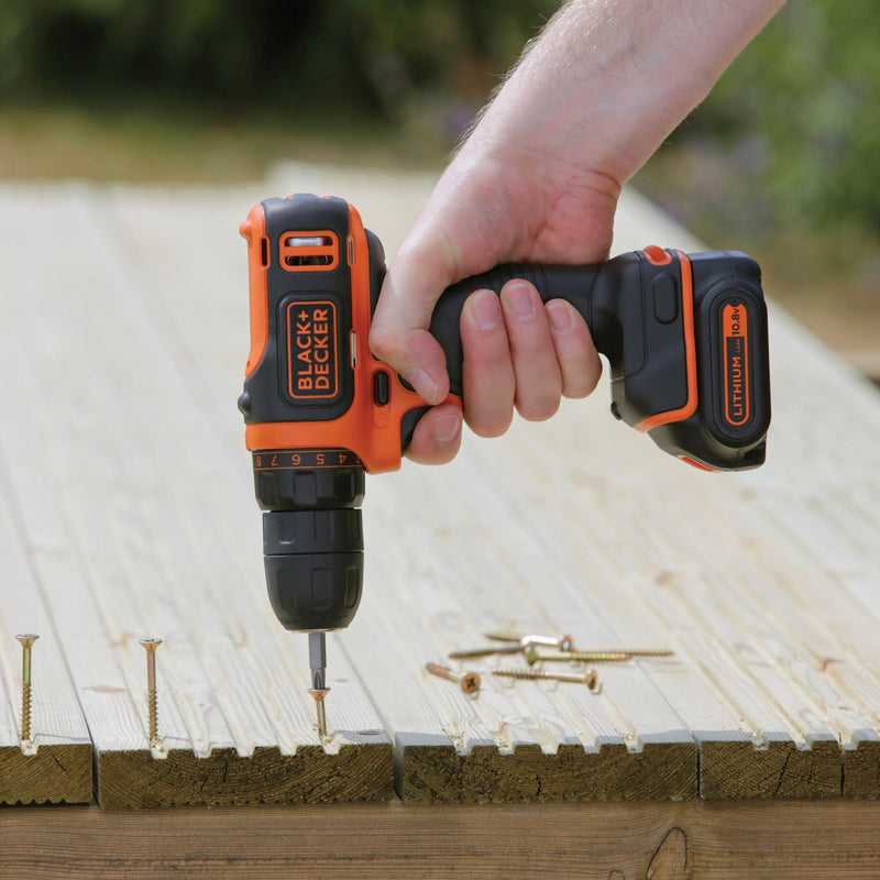 Black&Decker (BDCDD12KB-QW) 10.8V 26Nm Drill Driver, 10mm Chuck with 2 1.5Ah Lithium Batteries, Charger and Case