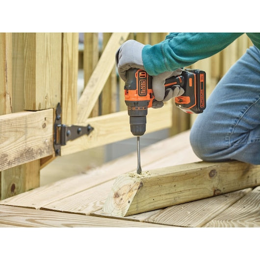 Taladro atornillador Black&Decker (BDCDD186-QW) de 18 V y 2 velocidades + cargador de 200 mA + 1 batería