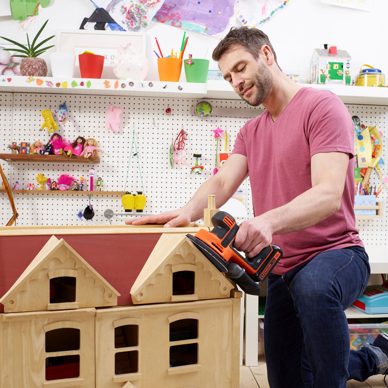 Black&Decker (BDCDS18-QW) 18V 1.5Ah Cordless Mouse® Detail Sander With 1.5Ah Battery, 1 Hour Charger and 5 Accessories