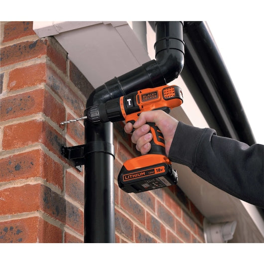 Berbequim de impacto sem fio Black&Decker (BDCH188N-XJ) 18V (sem bateria e carregador)