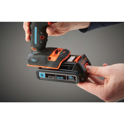 Taladro percutor inalámbrico Black&Decker (BDCHD18KST-QW) de 18 V con tecnología inteligente de 2 velocidades, cargador de 400 mA y estuche