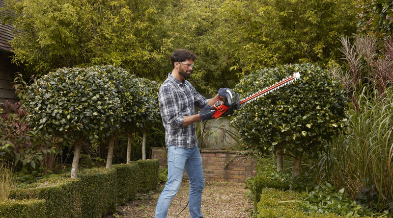 Black&Decker (BEHTS401-QS) Hedge Trimmer 500W 55cm 22mm