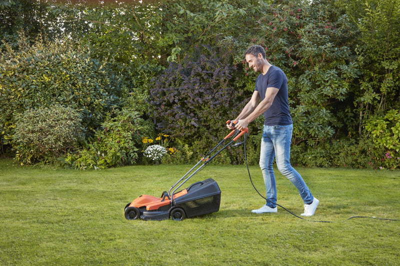 Black&Decker (BEMW451BH-QS) 1,200W 32cm Bicycle Handlebar Lawn Mower