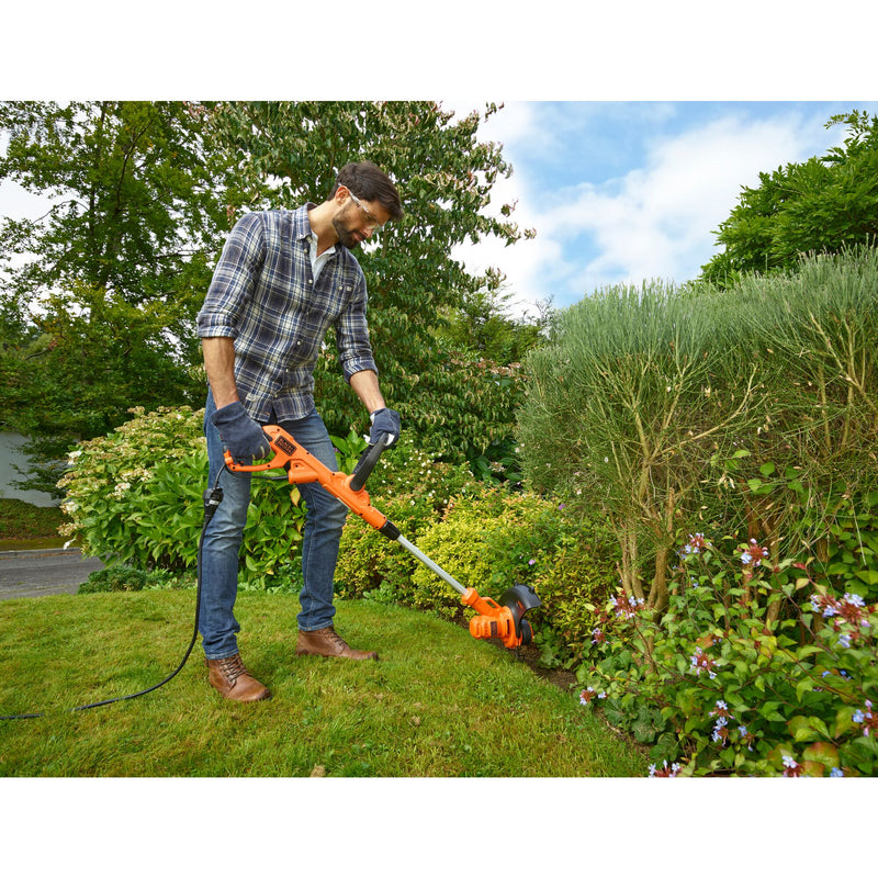 Black&Decker (BESTA525-QS) 450W Corded Grass Trimmer with 25cm AFS® System