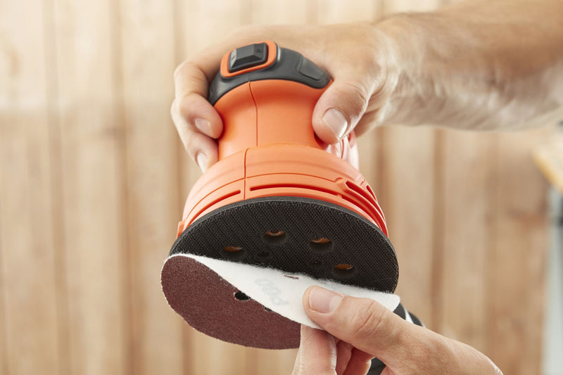 Black&Decker (BEW210-QS) 4-in-1 Electric Multi-Sander With 2 Orbital Bases, Finger Sanding Attchment and Sanding Sheets (200W)
