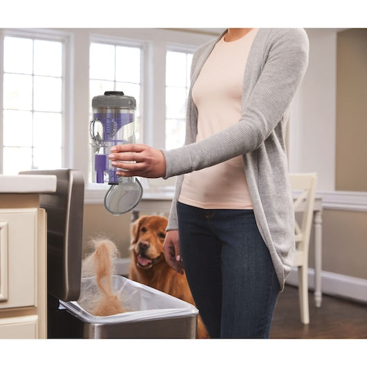 Aspiradora vertical inalámbrica para mascotas PowerSeries™ Extreme de 18 V Black&Decker (BHFEV182CP-QW) con sistema Powerconnect™