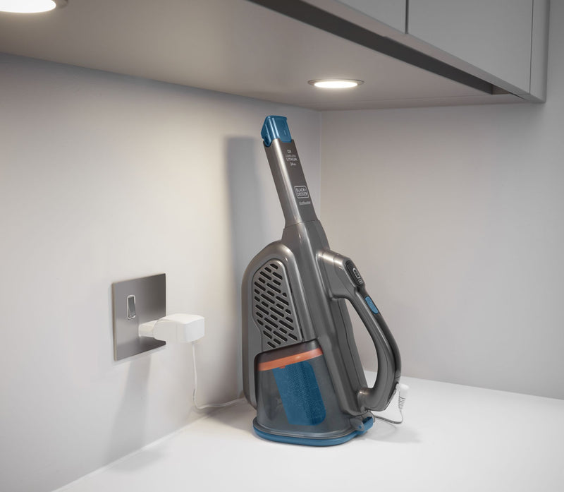 Aspiradora de mano Black&amp;Decker (BHHV320J-QW) GEN 11 con accesorios. Alimentación de 12 V y batería de litio de 2 Ah.