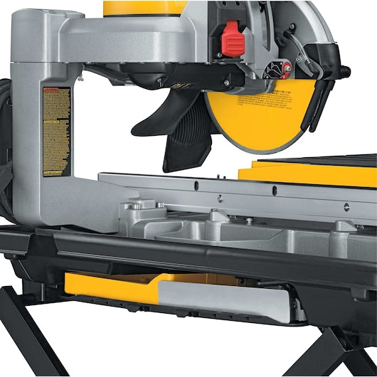 Serra para azulejos Dewalt (D24000-QS) de 1600 W com mesa deslizante de 250 mm
