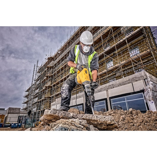 Martelo Demolidor SDS-Max Dewalt (D25872K-QS)