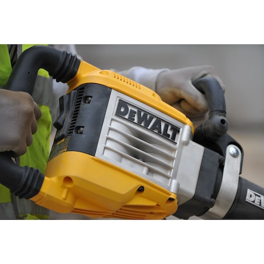 Dewalt (D25960K-QS) Rompedor Demolidor Hexagonal de 28 mm