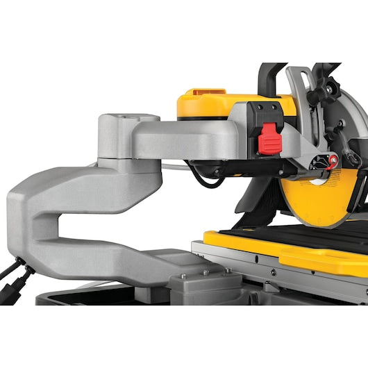Serra para azulejos Dewalt (D36000-QS) de 1600 W com mesa deslizante de grande capacidade e 250 mm.