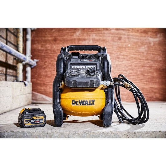 Compressor Dewalt (DCC1054N-XJ) 54V XR FLEXVOLT - Unidade sem bateria
