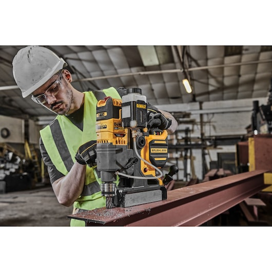 Dewalt (DCD1623X2G-QW) 18V XR® Brushless Magnetic Drill - 2 x 9Ah