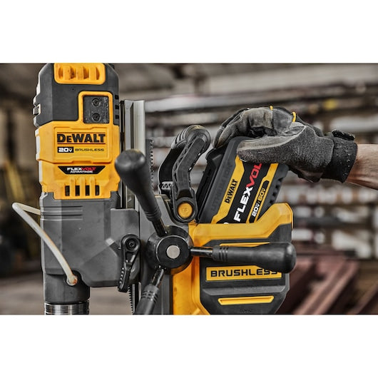 Dewalt (DCD1623X2G-QW) 18V XR® Brushless Magnetic Drill - 2 x 9Ah