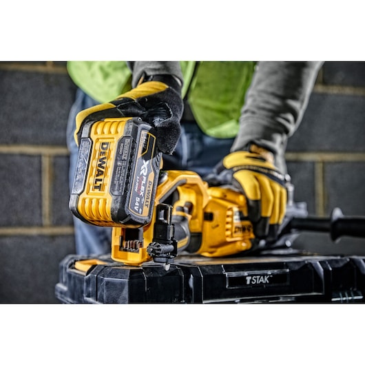 Furadeira de ângulo reto Dewalt (DCD470N-XJ) 54V XR® sem escova para vigas, caibros e núcleos - Somente a ferramenta