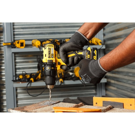Dewalt (DCD777S2T-QW) 18V XR® Brushless Drill Driver - 2 x 1.5Ah