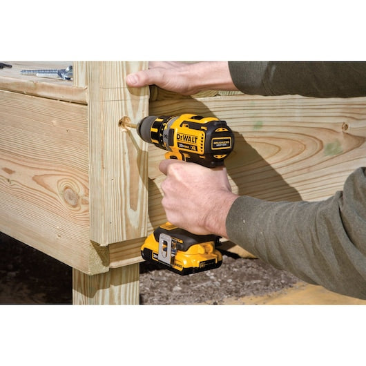 Dewalt (DCD790D2-QW) 18V XR Brushless Drill Driver - 2 X 2Ah