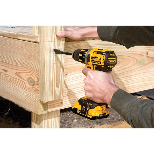 Dewalt (DCD790D2-QW) 18V XR Brushless Drill Driver - 2 X 2Ah