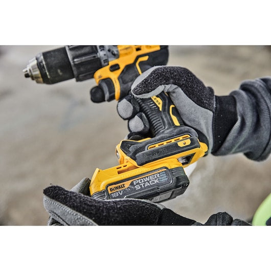 Dewalt (DCD805E2T-QW) 18V XR® Brushless Hammer Drill Driver - 2 x POWERSTACK 1.7Ah