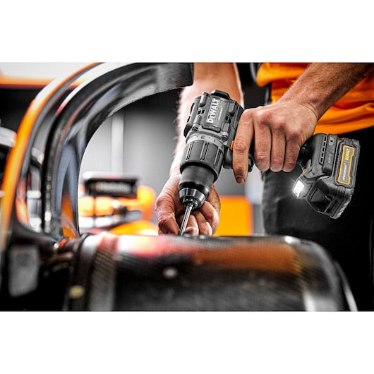 Dewalt (DCD85ME2GT-QW) 18V XR Brushless Hammer Drill Driver - DEWALT x McLaren F1 Team LIMITED Edition - 2 X 1.7 Ah GFN POWERSTACK BATTERIES