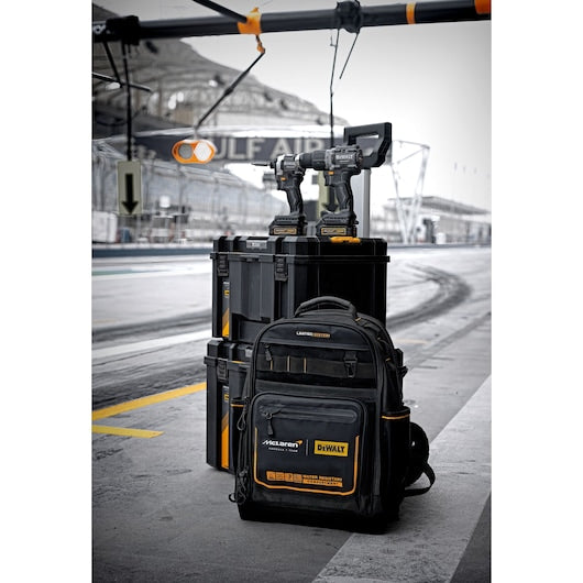 Dewalt (DCK200ME2GT-QW) McLaren/DeWalt Edición Limitada - Kit doble sin escobillas XR de 18 V con 2 baterías GFN PowerStack de 1,7 Ah