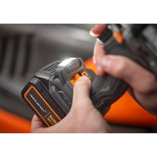 Dewalt (DCD85MP2T-QW) DEWALT® x McLaren F1 Team 18V XR® Brushless Hammer Drill Driver - 2 x 5Ah