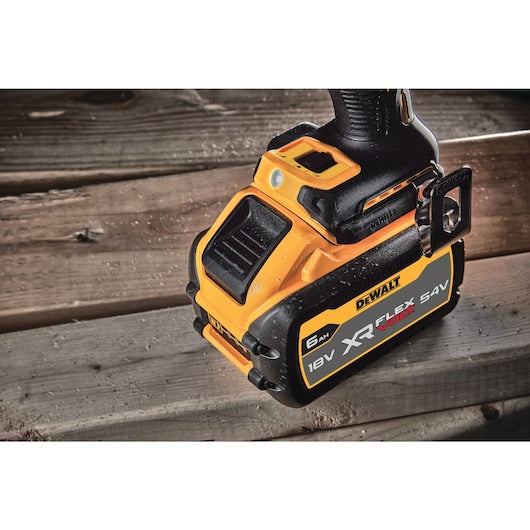 Dewalt (DCD999T1-QW) 18V XR® XRP Brushless Hammer Drill Driver with FLEXVOLT® ADVANTAGE - 1 x 6Ah