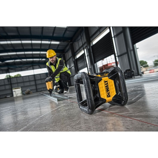 Laser rotativo de feixe vermelho Dewalt (DCE079D1R-QW) 18V XR® - 1 x 2Ah