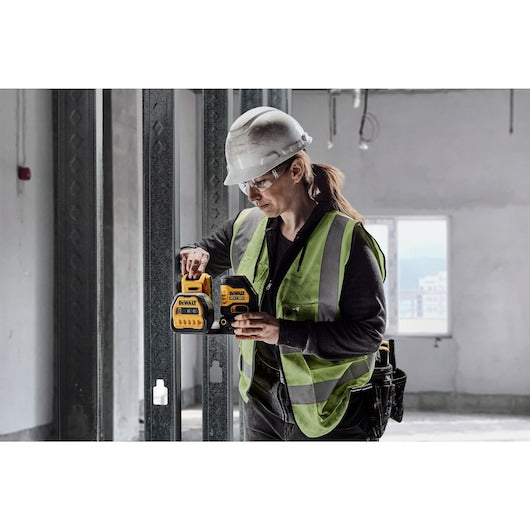 Kit de laser de feixe cruzado verde compacto Dewalt (DCE088D1G18-QW) 12V/18V XR® 3 x 360° - 1 x 2Ah
