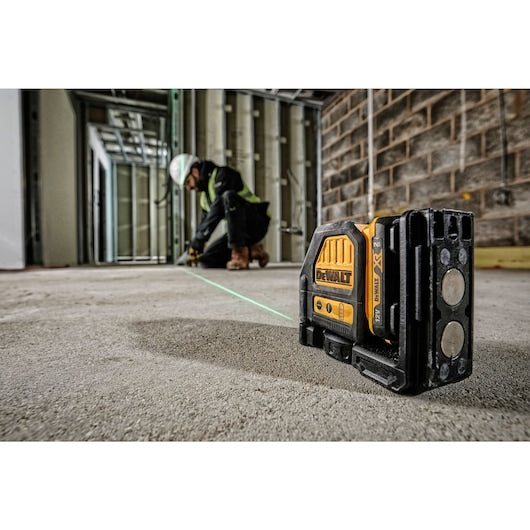 Laser de linhas cruzadas autonivelante Dewalt (DCE088D1G-QW) 10,8V
