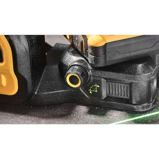 Laser Dewalt (DCE089NG18-XJ) 12V/18V XR® com feixe cruzado de 3 x 360° e cor verde - Somente a ferramenta