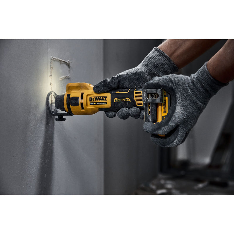 Dewalt (DCE555N-XJ) 18V XR Brushless Drywall Cut Out Tool (tool only)