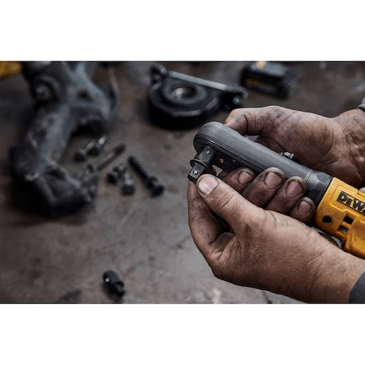 Roquete 18V XR de 1/2" e 3/8" + 2 Baterias POWERSTACK de 1.7Ah Dewalt (DCF510E2G-QW)