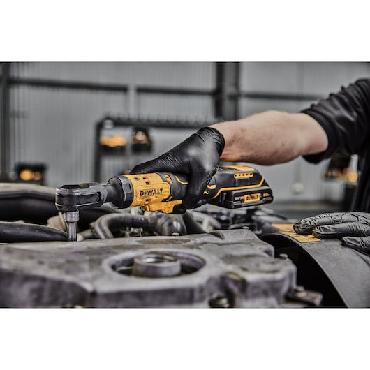 Roquete 18V XR® de 1/2" + 1x2.0Ah Dewalt (DCF512D1G-QW) - módulo de espuma