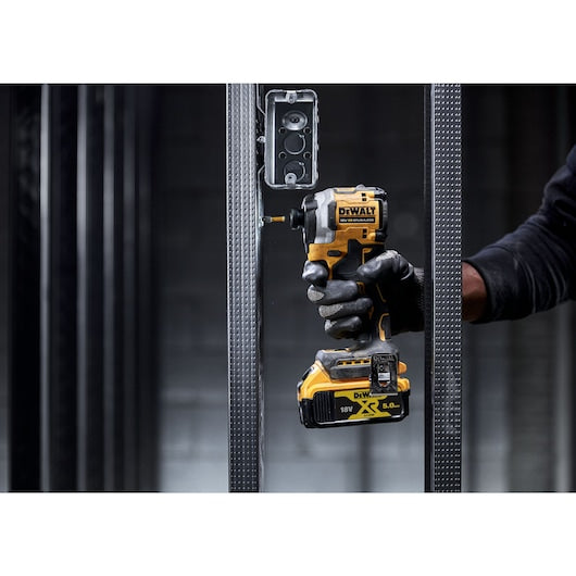 Dewalt (DCF850N-XJ) 18V XR® Brushless 1/4" Compact Impact Driver - Bare Tool Only
