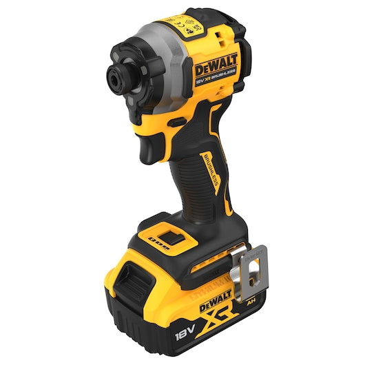 Aparafusadora de Impacto Compacta 18V XR®  1/4" + 2x5.0Ah Dewalt (DCF850P2T-QW)
