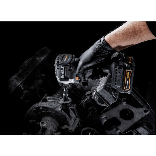 Dewalt (DCF85ME2GT-QW) 18V XR Brushless Compact Impact Driver - DEWALT x McLaren F1 Team LIMITED Edition - 2 X 1.7Ah POWERSTACK Battery