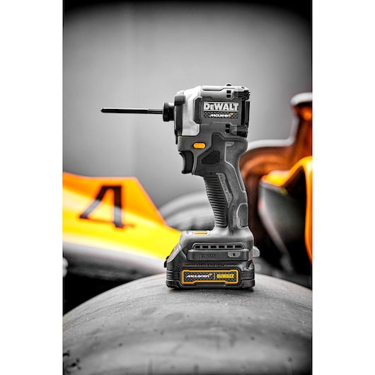 Dewalt (DCF85ME2GT-QW) 18V XR Brushless Compact Impact Driver - DEWALT x McLaren F1 Team LIMITED Edition - 2 X 1.7Ah POWERSTACK Battery
