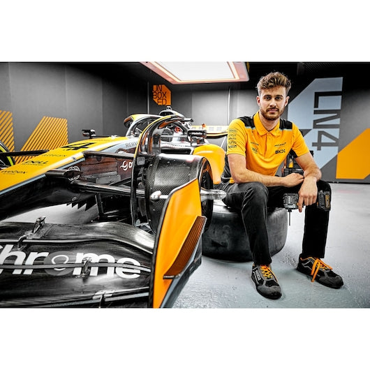 Dewalt (DCF85ME2GT-QW) 18V XR Brushless Compact Impact Driver - DEWALT x McLaren F1 Team LIMITED Edition - 2 X 1.7Ah POWERSTACK Battery