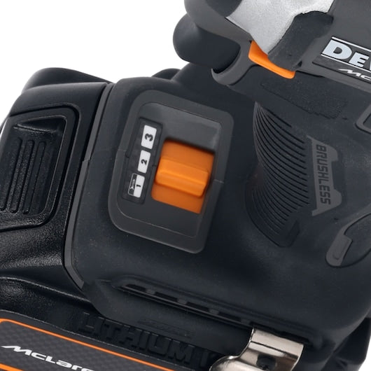 Dewalt (DCF85MM1T-QW) DEWALT® x McLaren F1 Team 18V XR® Brushless 1/4" Impact Driver - 1 x 4Ah