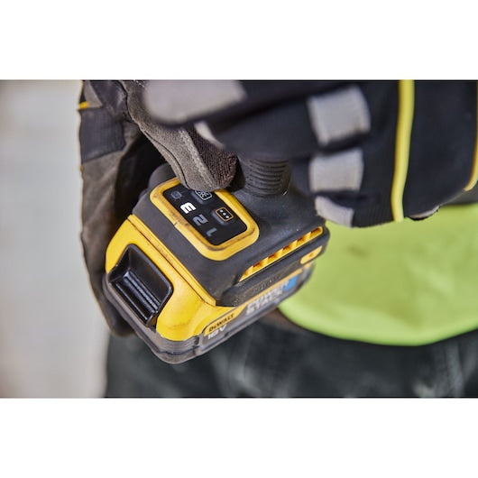 Dewalt (DCF860E2T-QW) 18V XR® Brushless 1/4" Premium Impact Driver - 2 x POWERSTACK 1.7Ah