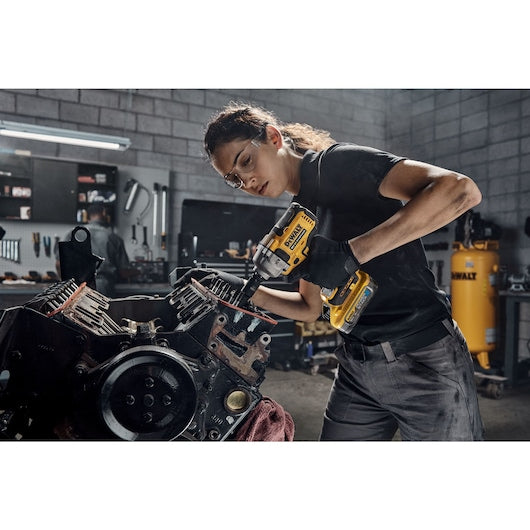 Dewalt (DCF891H2T-QW) 18V XR® Brushless 1/2" Hog Ring Mid Torque Impact Wrench - 2 x POWERSTACK 5Ah