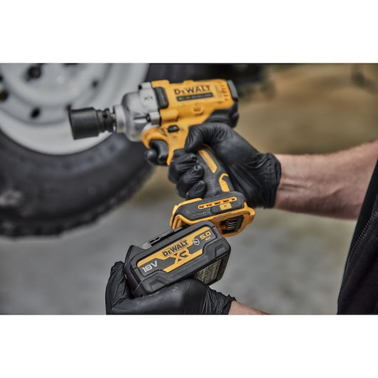 Dewalt (DCF891N-XJ) 18V XR® Brushless 1/2" Hog Ring Mid Torque Impact Wrench - Bare Tool Only