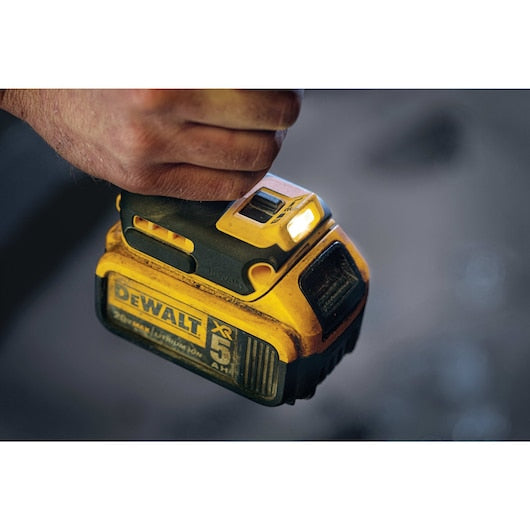 Dewalt (DCF899P2-QW) 18V XR Brushless High Torque 1/2" Impact Wrench - 2 X 5Ah
