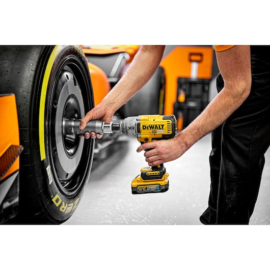 Chave de Impacto 18V XR 1/2" 1.396Nm + 2x5.0Ah Dewalt (DCF900H2T-QW)