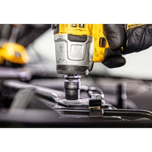 Dewalt (DCF902D2-QW) 12V XR Brushless Sub-Compact 3/8" Impact Wrench - 2 X 2Ah