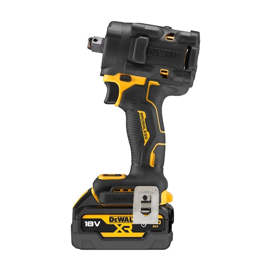 Dewalt (DCF921P2G-QW) 18V XR® Brushless 1/2" Hog Ring Compact Impact Wrench - 2 x 5Ah