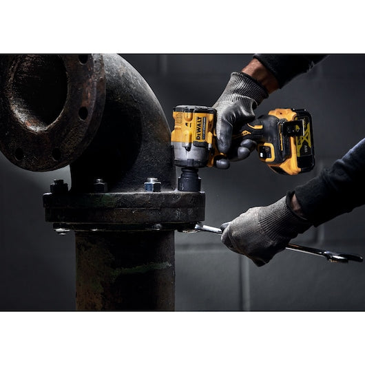 Chave de Impacto 18V XR® 1/2" 406Nm + 2x5.0Ah Dewalt (DCF922P2T-QW)